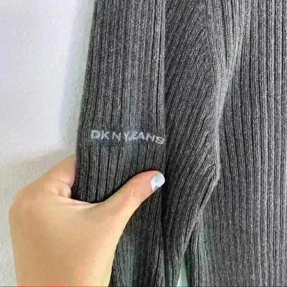 Dkny ribbed mock neck sweater brown Taupe Xl - Picture 3 of 6